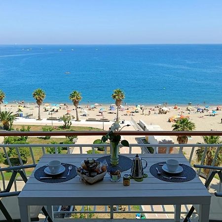 Maremare, Really On The Beach, With Private Parking 사보나 외부 사진